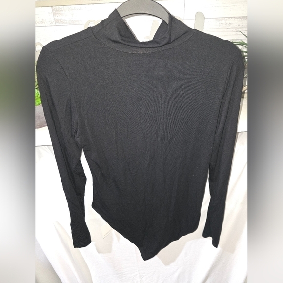 Mangopop Black Mock Neck Long Sleeved Buttery Soft Bodysuit, SIZE Large - Picture 2 of 3